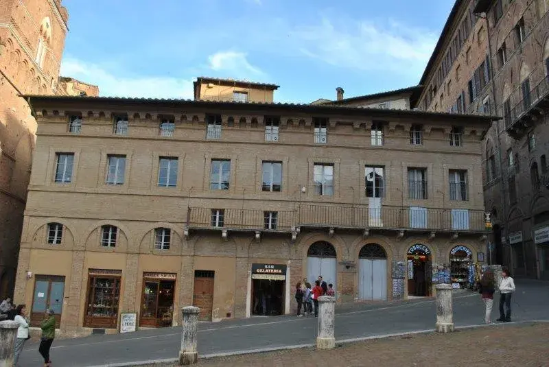 palazzo berlinghieri