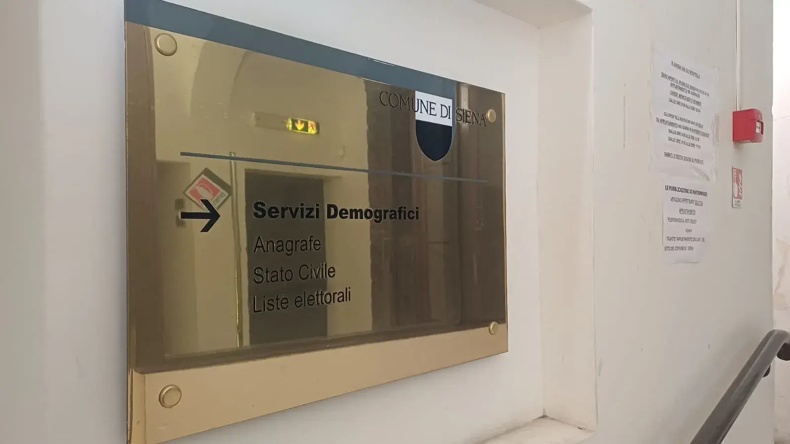 Targa servizio Demografico e ufficio Elettorale